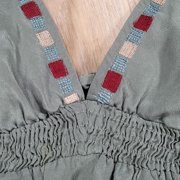 🔸️🔺️Lux Olive Green Silk Embroidered Sleeveless Blouse Medium - Picture 5 of 10